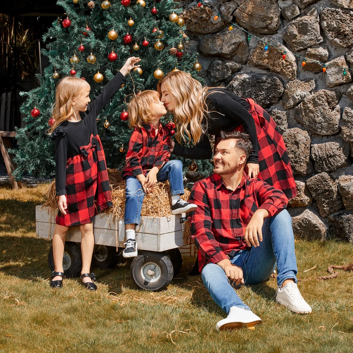 Christmas Red Plaid Splicing Black Long-sleeve Dresses and Shirts Sets