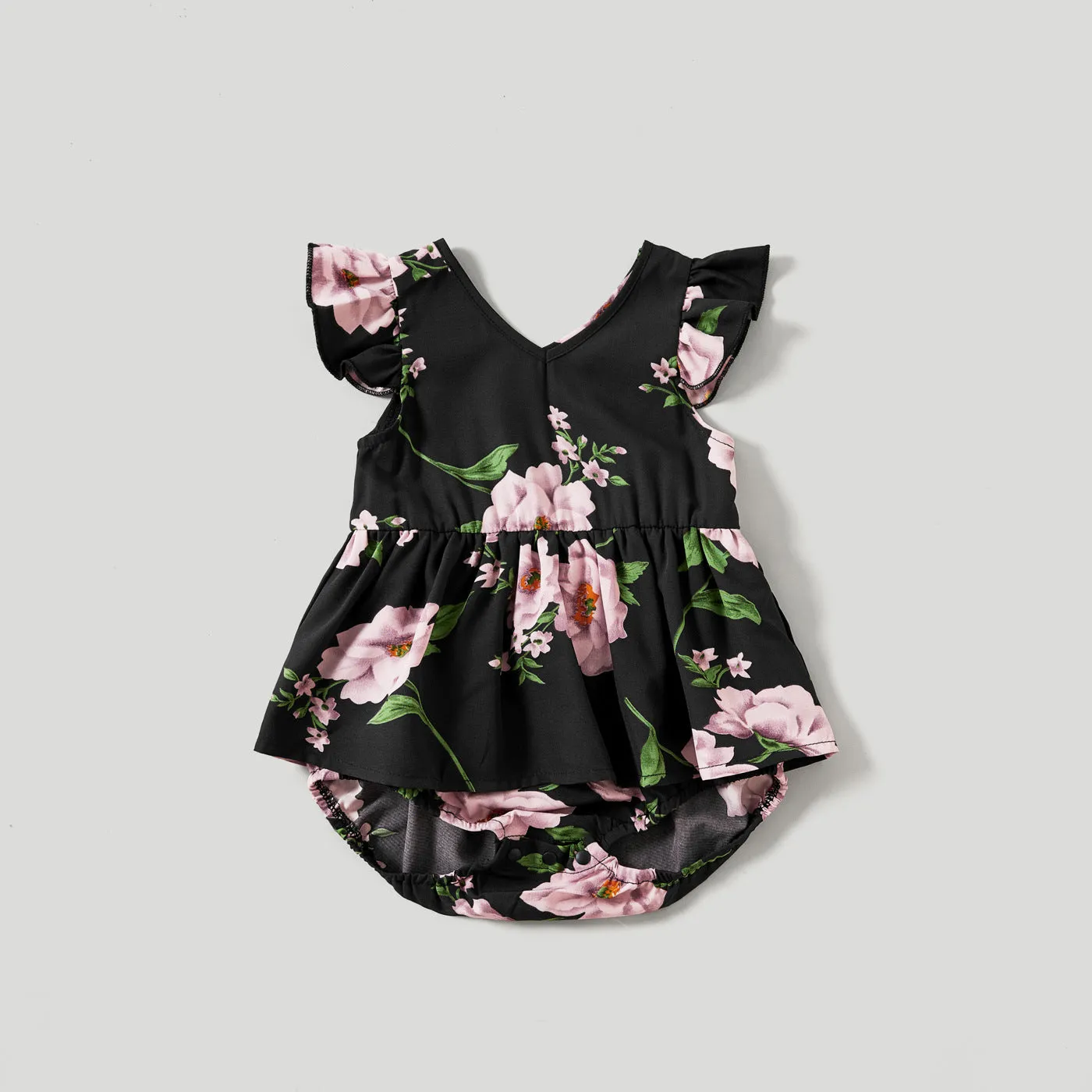 Family Matching All Over Floral Print Short-sleeve Dresses and Colorblock T-shirts Sets