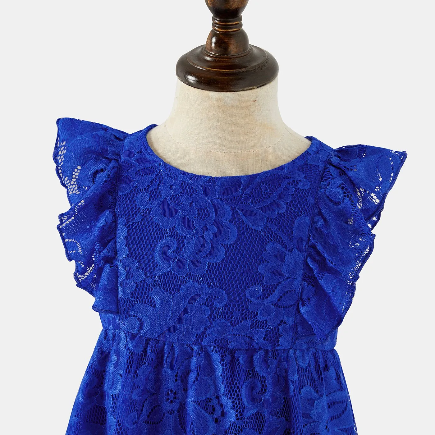 Family Matching Blue Lace Halter Sleeveless Dresses and Colorblock Short-sleeve Polo Shirts Sets