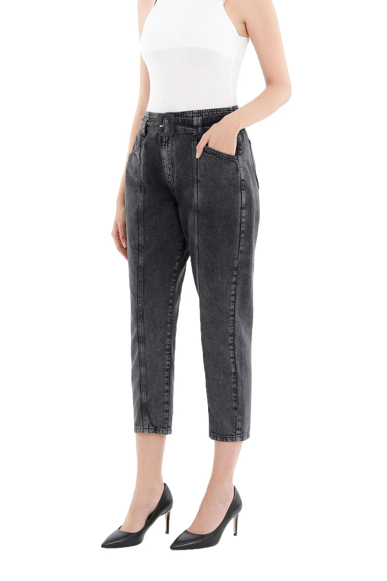 Tapered Jeans Carrot Jeans with Jean Belt